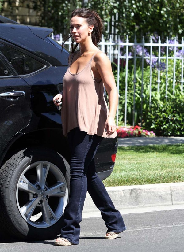 Jennifer Love Hewitt boobs Jennifer Love Hewitt boobs