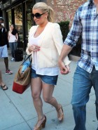 Jessica Simpson cleavage