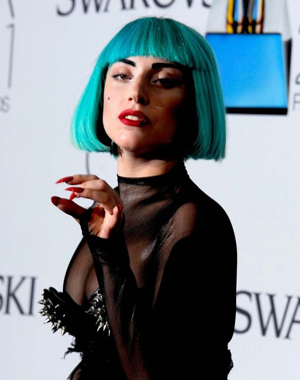 Lady Gaga oops boob slip