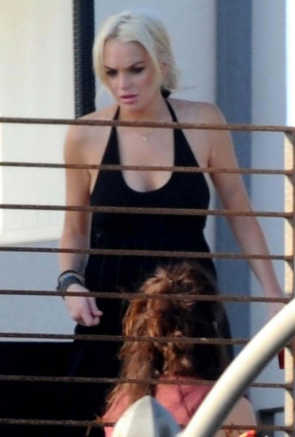 Lindsay Lohan rooftop cleavage