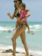Adriana Lima bikini candidas