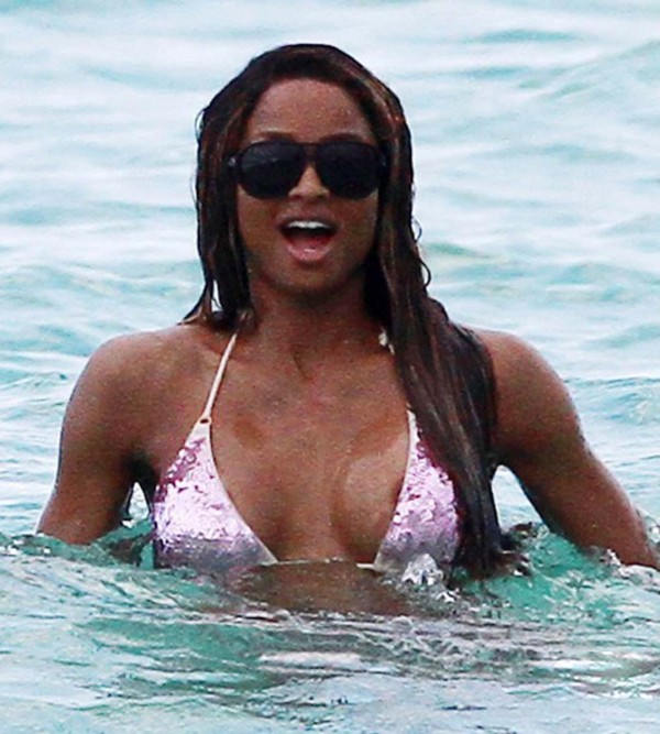 ciaraoopsnipslipinbikini3jpg ciaraoopsnipslipinbikini3jpg