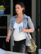 Jessica Alba pregnant pokies