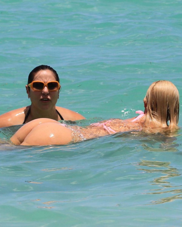 Nicole Austin bikini Nicole Austin bikini