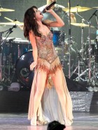 Selena Gomez hot performing