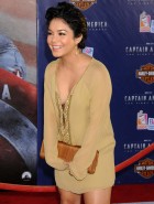 Vanessa Hudgens leggy and cleavy