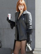 Amanda Seyfried sexy on the set