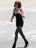 Amanda Seyfried sexy on the set