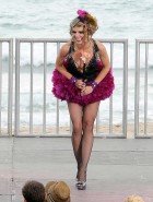 AnnaLynne McCord hot on the set