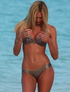 Candice Swanepoel bikini candid