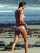 Gisele Bundchen bikini booty