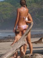 Gisele Bundchen bikini booty