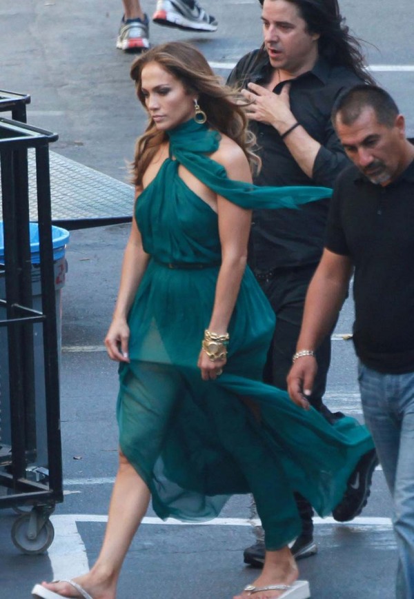 Jennifer Lopez wardrobe malfunction