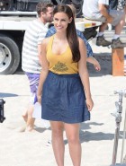 Jessica Lowndes 90210 set