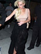 Lindsay Lohan sober
