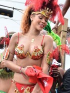 Rihanna boobs