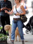 Jennifer Aniston pokey nipples
