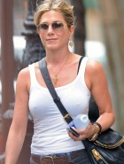 Jennifer Aniston pokey nipples