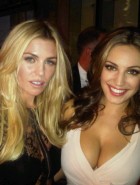 Kelly Brook cleavage