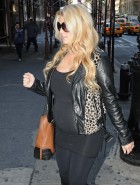 Jessica Simpson pregnant