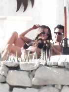 Kate Beckinsale bikini hotness