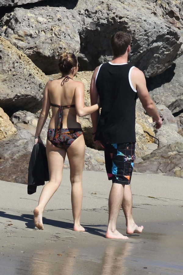 Miley Cyrus bikini hotness Miley Cyrus bikini hotness