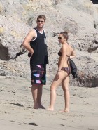 Miley Cyrus bikini hotness