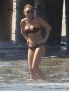 Miley Cyrus bikini hotness