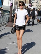 Miranda Kerr leggy