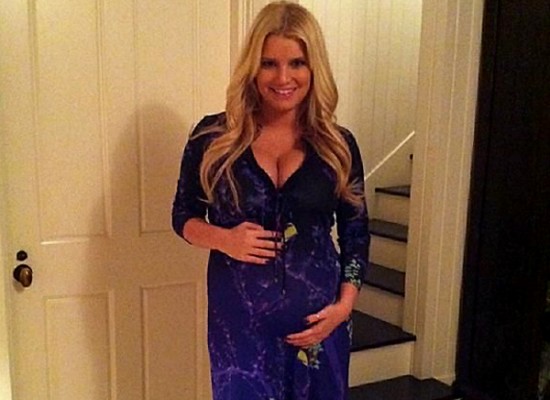 Jessica Simpson pregnant boobs