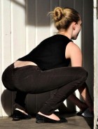 Amanda Seyfried hot booty