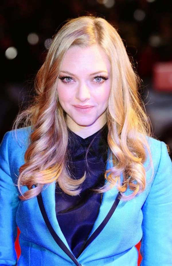 Amanda Seyfried hot legs Amanda Seyfried hot legs