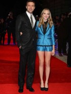 Amanda Seyfried hot legs