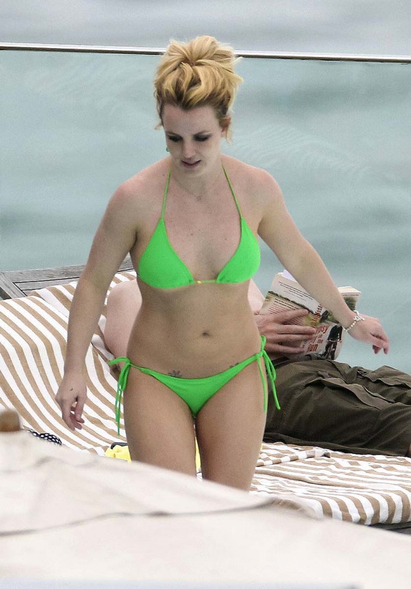 Britney Spears bikini rio