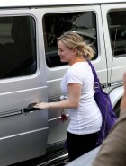 Hilary Duff pregnant belly