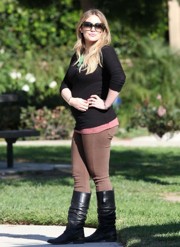 Hilary Duff pregnant profile