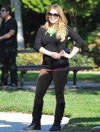 Hilary Duff pregnant profile