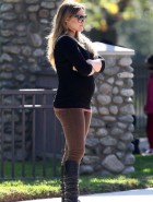 Hilary Duff pregnant profile