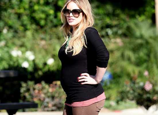 Hilary Duff pregnant profile