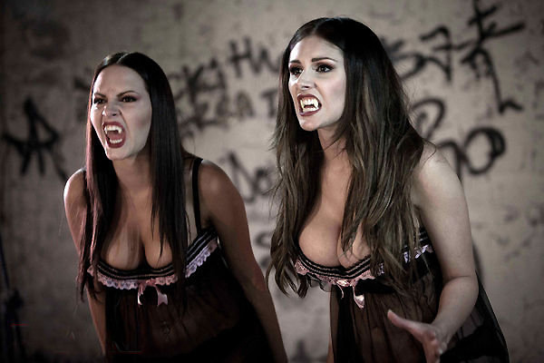 Lucy Pinder strippers vs werewolves Lucy Pinder strippers vs werewolves