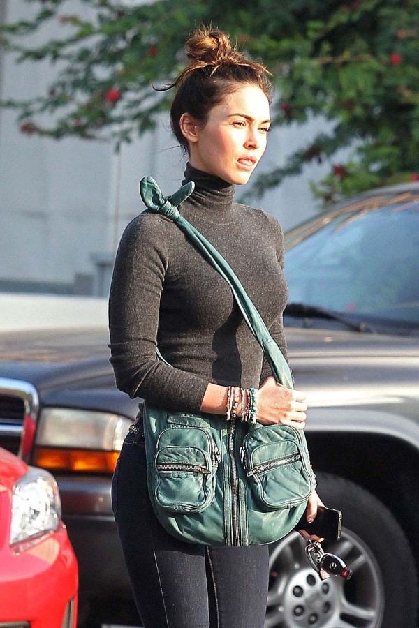 Megan Fox booty profile Megan Fox booty profile