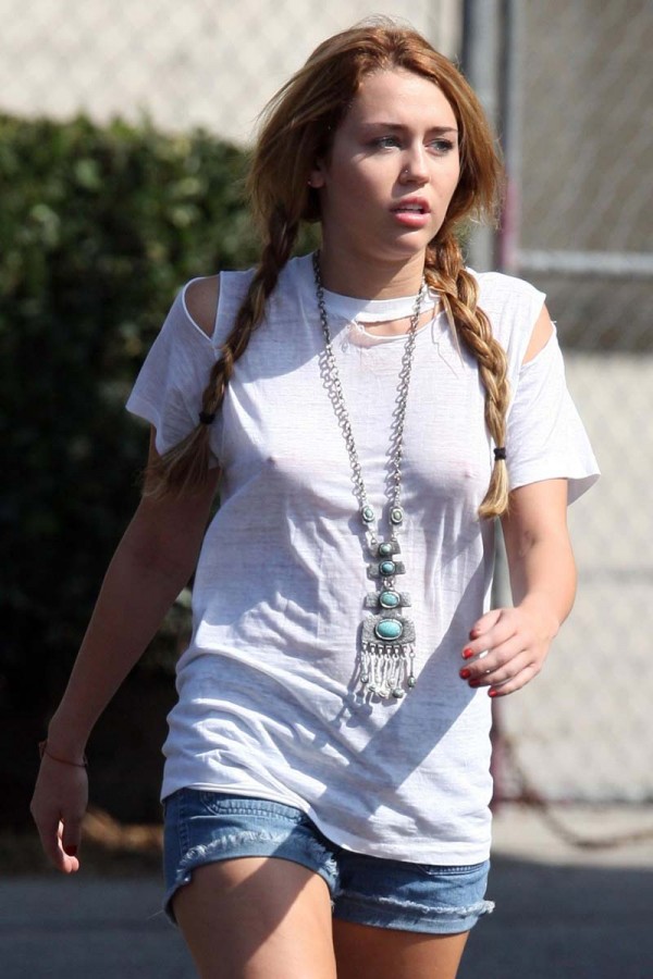 Miley Cyrus braless
