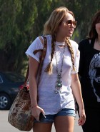 Miley Cyrus braless