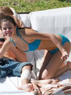 Selena Gomez bikini hot