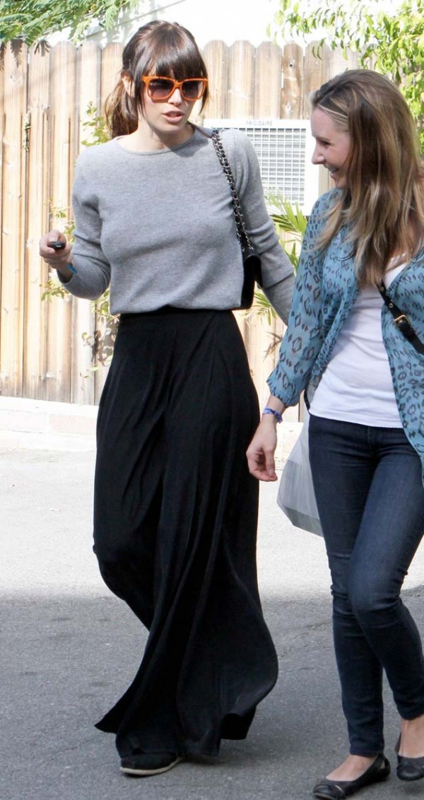 Jessica Biel braless