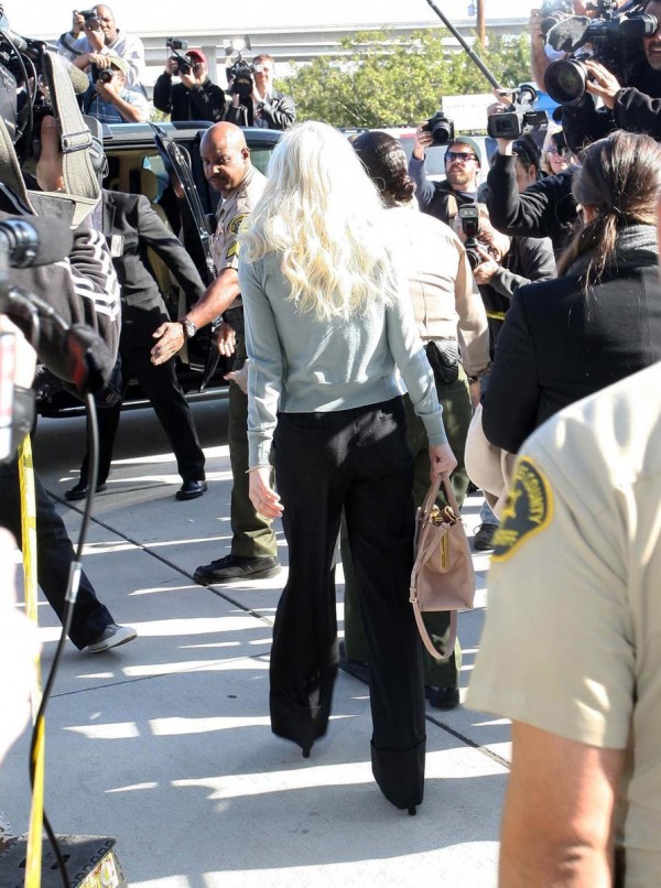 Lindsay Lohan arrives court