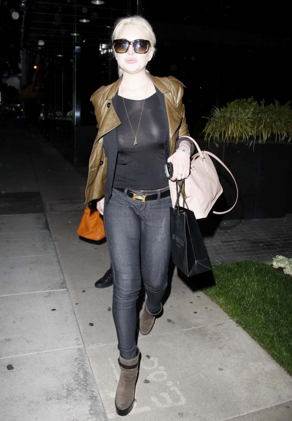 Lindsay Lohan see thru