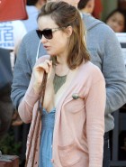 Olivia Wilde braless cleavage