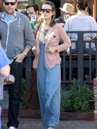 Olivia Wilde braless cleavage
