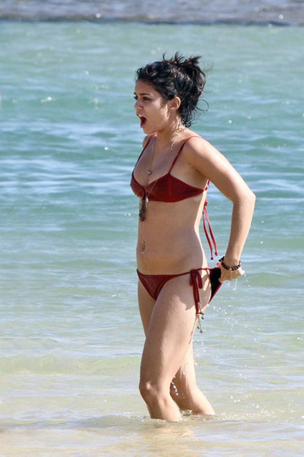 Vanessa Hudgens red bikini Vanessa Hudgens red bikini